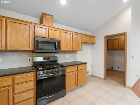 237 NE Wilcox Street Hillsboro OR 97124