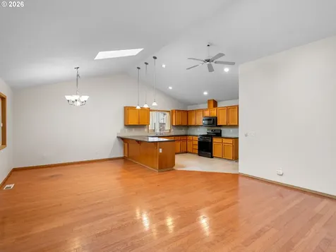237 NE Wilcox Street Hillsboro OR 97124