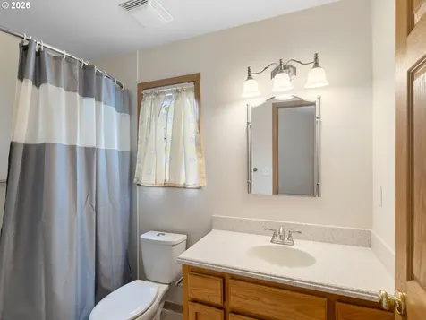 237 NE Wilcox Street Hillsboro OR 97124