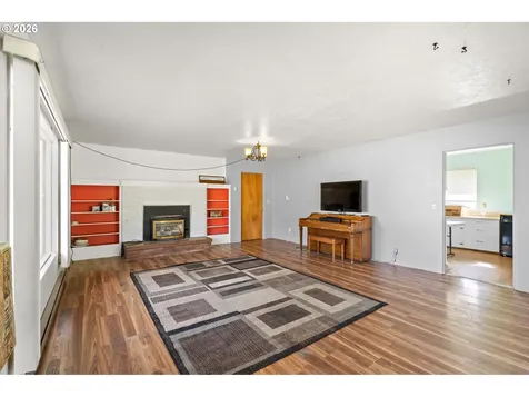 615 E Cowins Street Heppner OR 97836