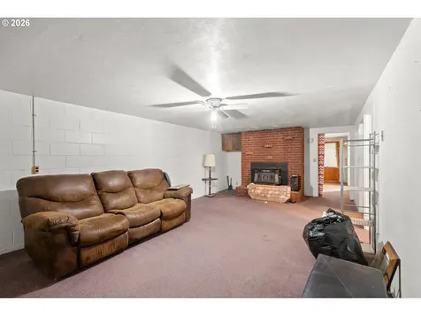 615 E Cowins Street Heppner OR 97836