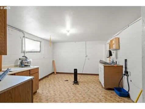 615 E Cowins Street Heppner OR 97836
