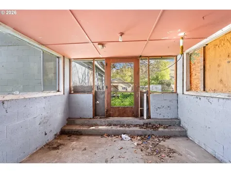 615 E Cowins Street Heppner OR 97836
