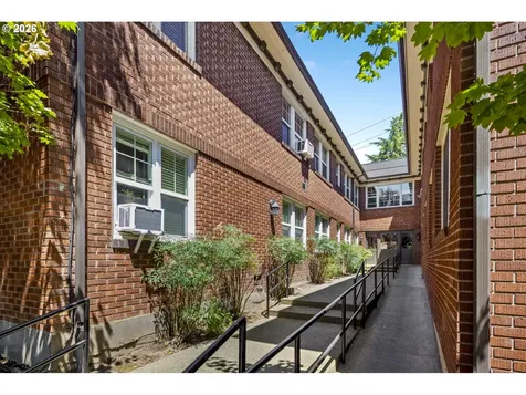 701 NE 28th Avenue Portland OR 97232