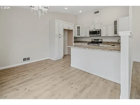 1397 Bonniebrae Drive Lake Oswego OR 97034