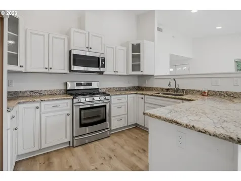 1397 Bonniebrae Drive Lake Oswego OR 97034