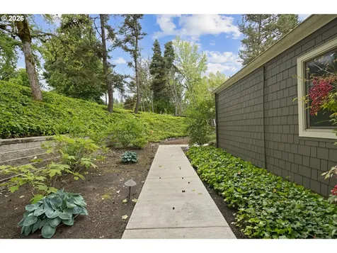 1397 Bonniebrae Drive Lake Oswego OR 97034