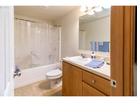867 N Summerwood Street Roseburg OR 97471