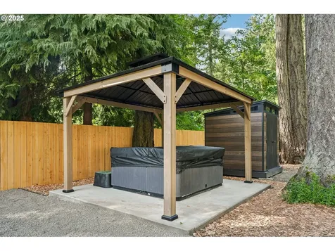 28831 SE Woods Road Eagle Creek OR 97022