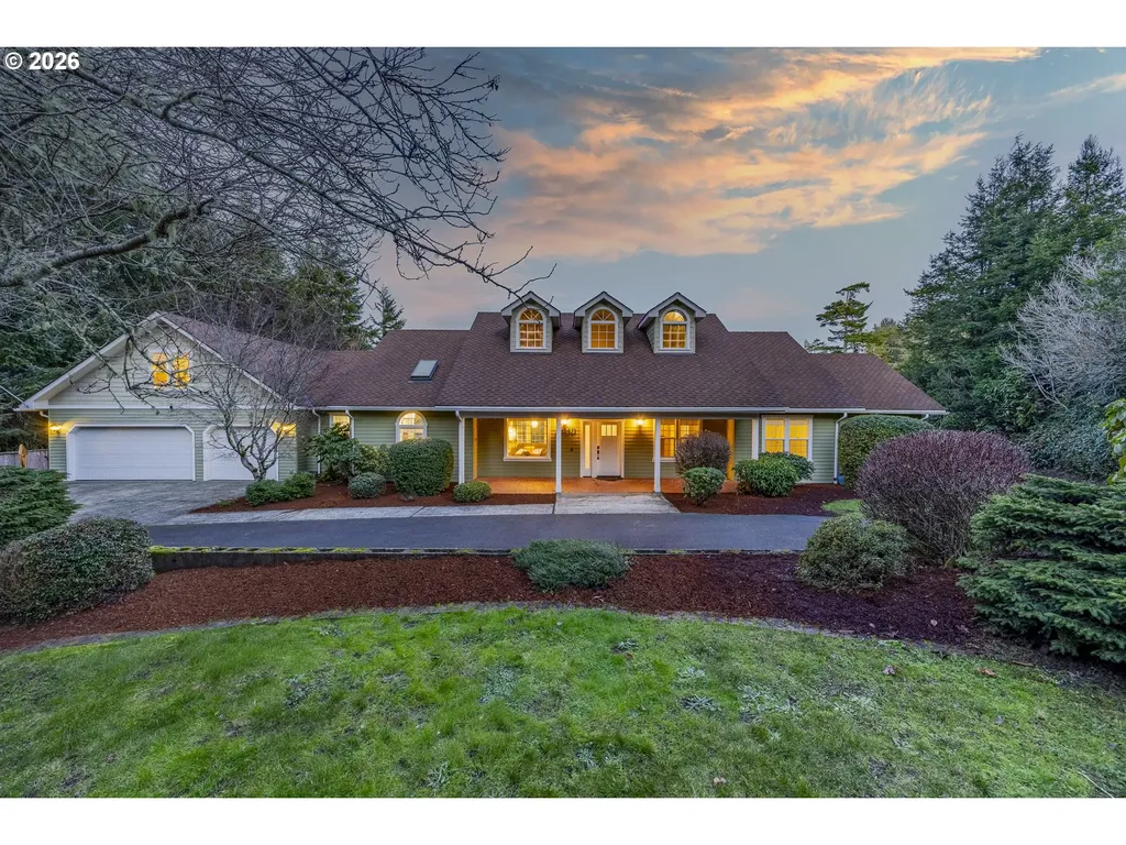 83471 S Cove Way Florence OR 97439