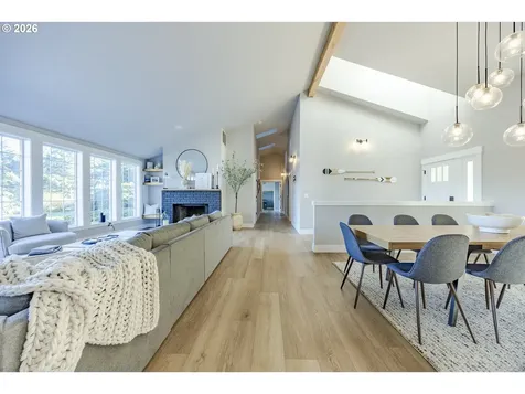83471 S Cove Way Florence OR 97439