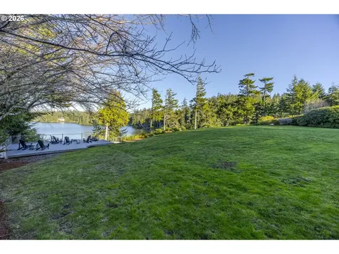 83471 S Cove Way Florence OR 97439