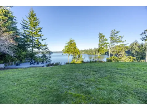 83471 S Cove Way Florence OR 97439