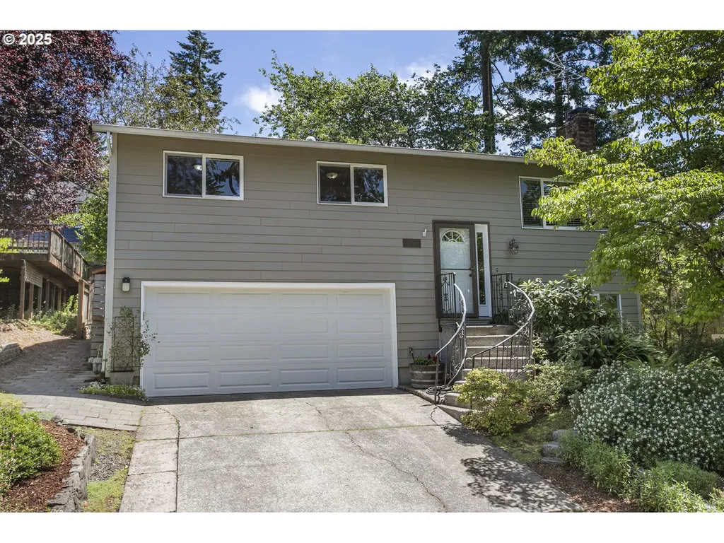 11118 SW 51st Avenue Portland OR 97219
