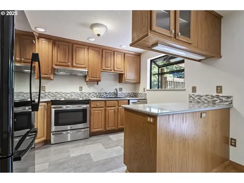 11118 SW 51st Avenue Portland OR 97219