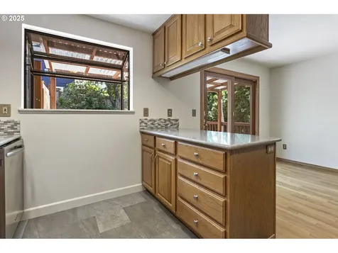 11118 SW 51st Avenue Portland OR 97219