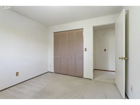 11118 SW 51st Avenue Portland OR 97219