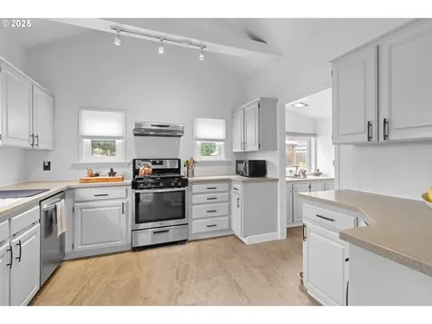 1303 Division Street Camas WA 98607