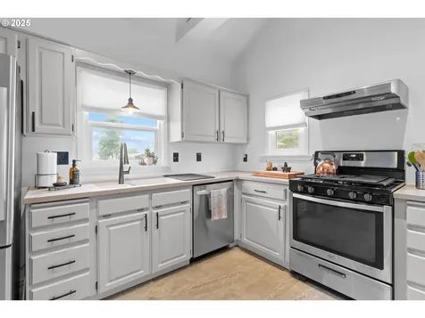 1303 Division Street Camas WA 98607