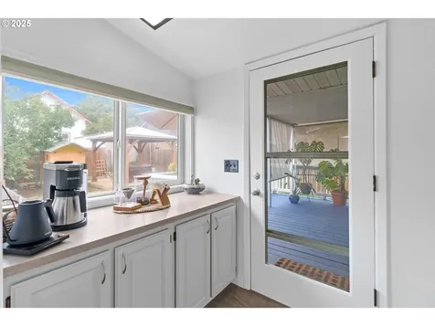 1303 Division Street Camas WA 98607