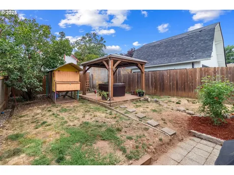 1303 Division Street Camas WA 98607