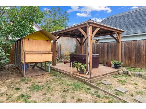 1303 Division Street Camas WA 98607
