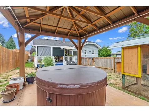 1303 Division Street Camas WA 98607