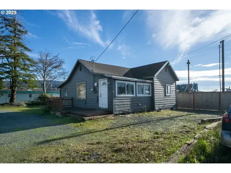 807 Garibaldi Avenue Garibaldi OR 97118