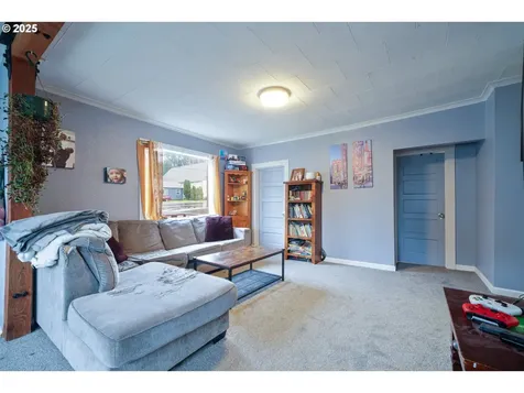807 Garibaldi Avenue Garibaldi OR 97118