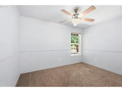 5201 9th Court SE Salem OR 97306