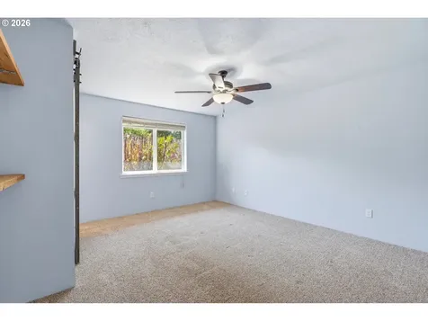 5201 9th Court SE Salem OR 97306