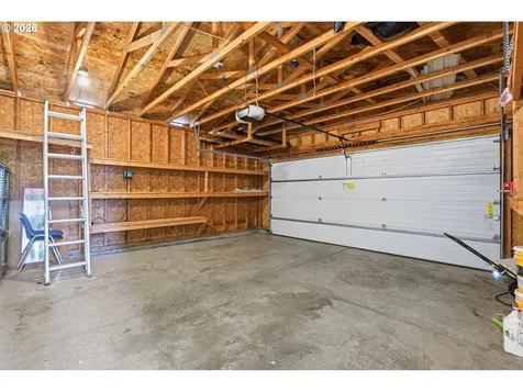 5201 9th Court SE Salem OR 97306
