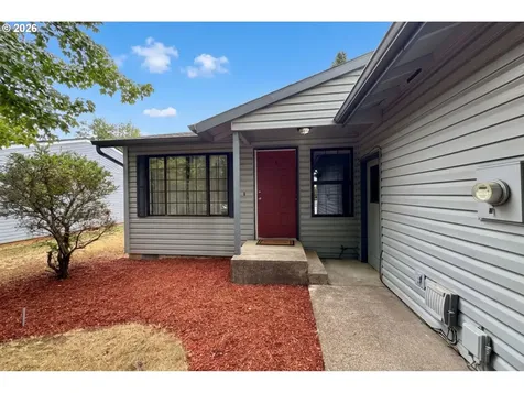 5201 9th Court SE Salem OR 97306