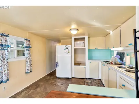 3346 Sunnyview Road NE Salem OR 97301