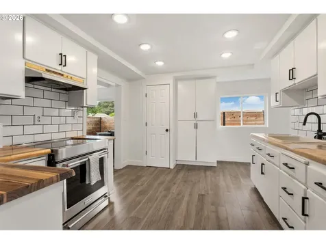 406 E Jones Street Yacolt WA 98675