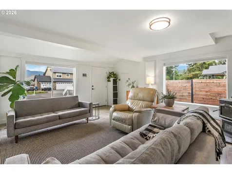 406 E Jones Street Yacolt WA 98675