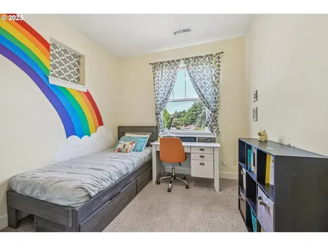 6678 SW 23rd Place Portland OR 97219