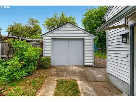 3136 NE 83rd Avenue Portland OR 97220
