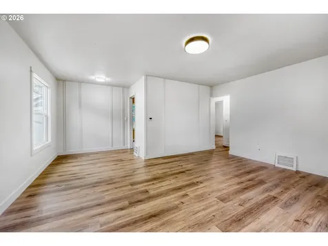 3136 NE 83rd Avenue Portland OR 97220