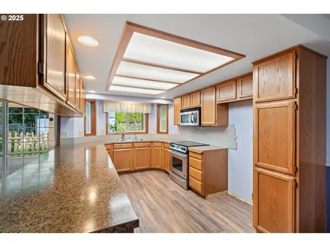 13406 NW 42nd Avenue Vancouver WA 98685