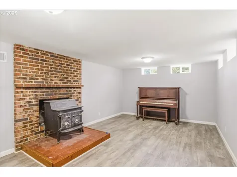 7910 N Mckenna Avenue Portland OR 97203