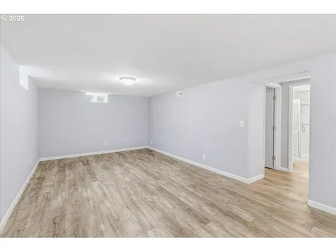 7910 N Mckenna Avenue Portland OR 97203