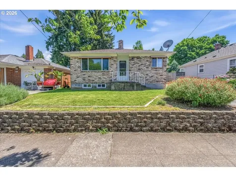 7910 N Mckenna Avenue Portland OR 97203