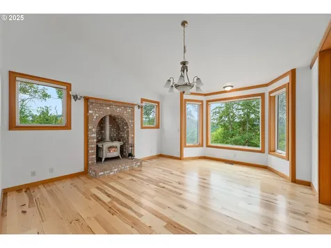 322 Monta Vista Lane Roseburg OR 97471
