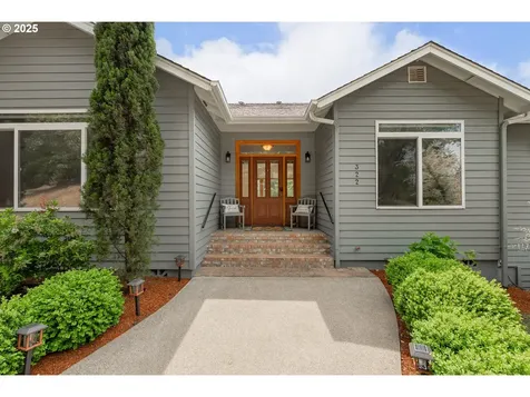 322 Monta Vista Lane Roseburg OR 97471