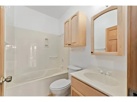 322 Monta Vista Lane Roseburg OR 97471