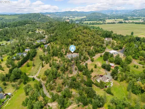322 Monta Vista Lane Roseburg OR 97471