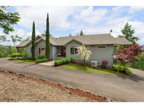 322 Monta Vista Lane Roseburg OR 97471
