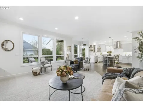 2863 Olympic Street Woodburn OR 97071