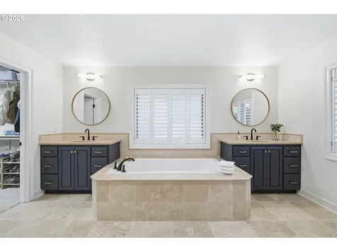 2863 Olympic Street Woodburn OR 97071